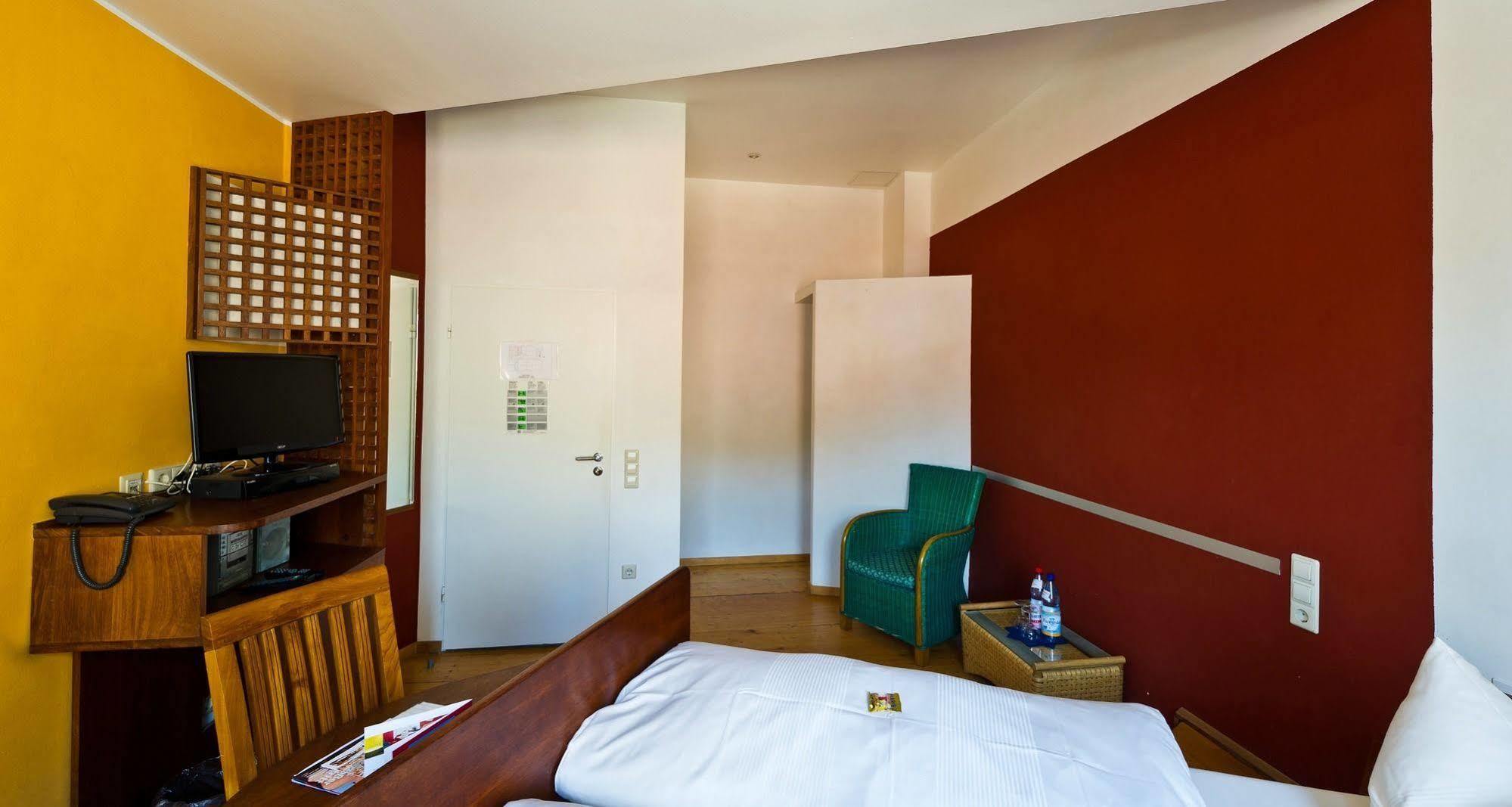Hotel Monpti Heidelberg Exterior photo